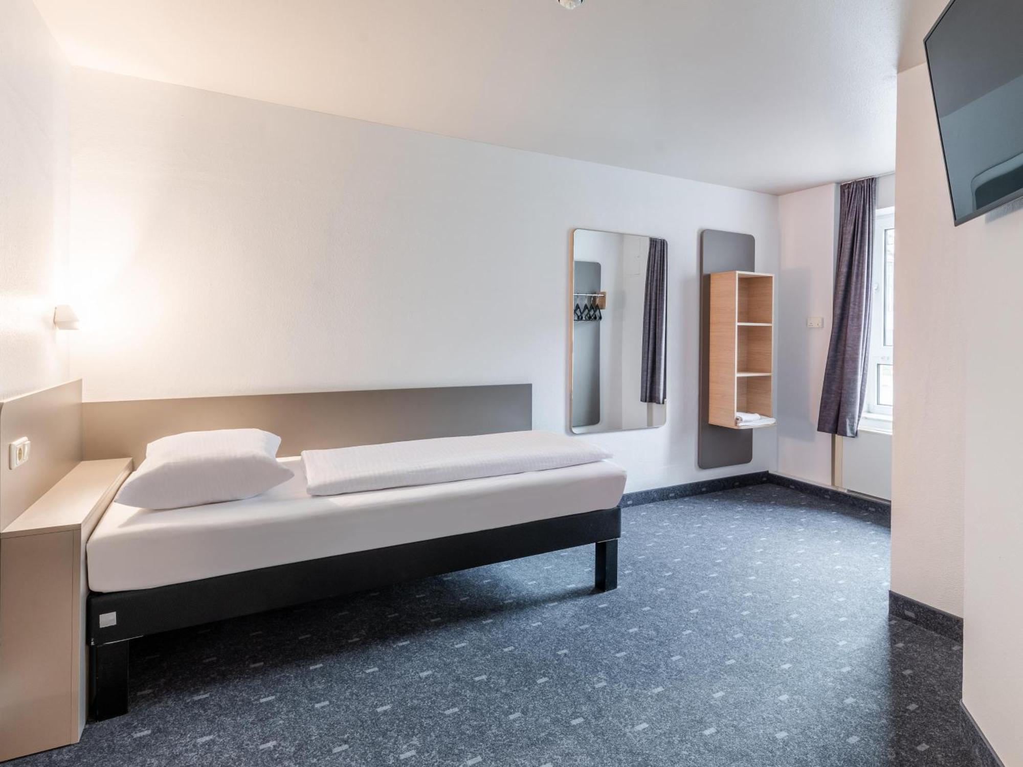 B&B Hotel Aachen-Hbf Exterior foto